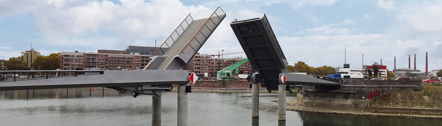 Geöffnete Klappbrücke Mainz Zollhafen.